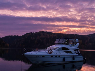 Fairline 90